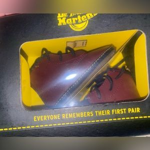 Infant size 3 worn twice still good as new